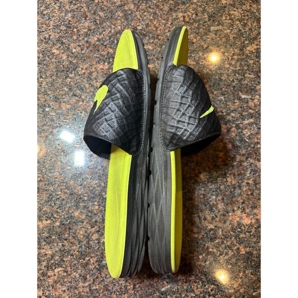 Nike Benassi Solarsoft Slides Black Volt Men's Size 10 - Picture 7 of 8